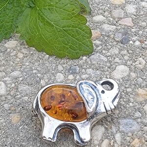 Sterling Silver Baltic Amber Elephant Brooch
